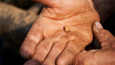 For the gold to be verified, miners have to pledge to use low-impact techniques and restore the local habitat when they are finished at their sites. Image: Apple